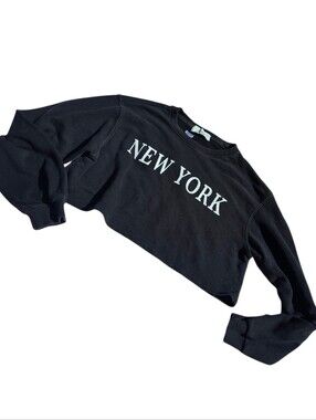 Pull&Bear Drk Black Cropped 'NEW YORK' Sweatshirt